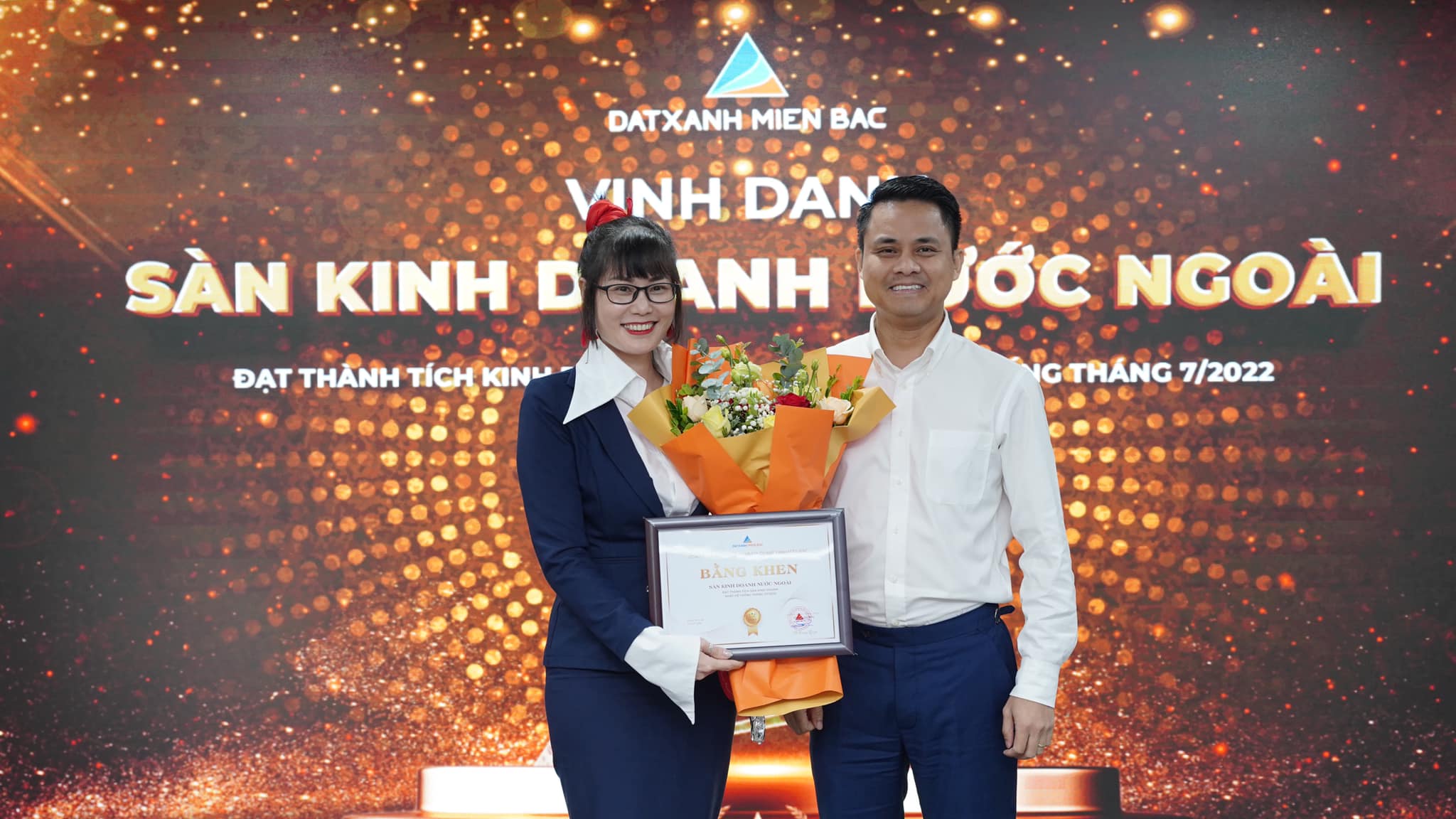 Vinh danh sàn, đội nhóm kinh doanh xuất sắc tháng 7/ 2022 - hệ thống Đất Xanh Miền Bắc
