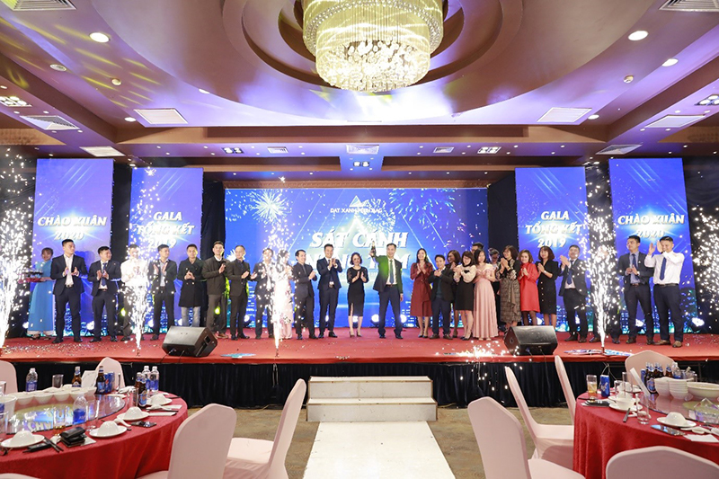 Gala Tổng kết 2019: Hơn 1500 anh em Đất Xanh Miền Bắc hội tụ để “Sát Cánh – Nâng Tầm”