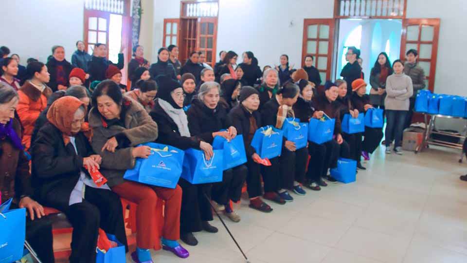 Hành trình “Tết trao yêu thương” của Đất Xanh Miền Bắc 2018